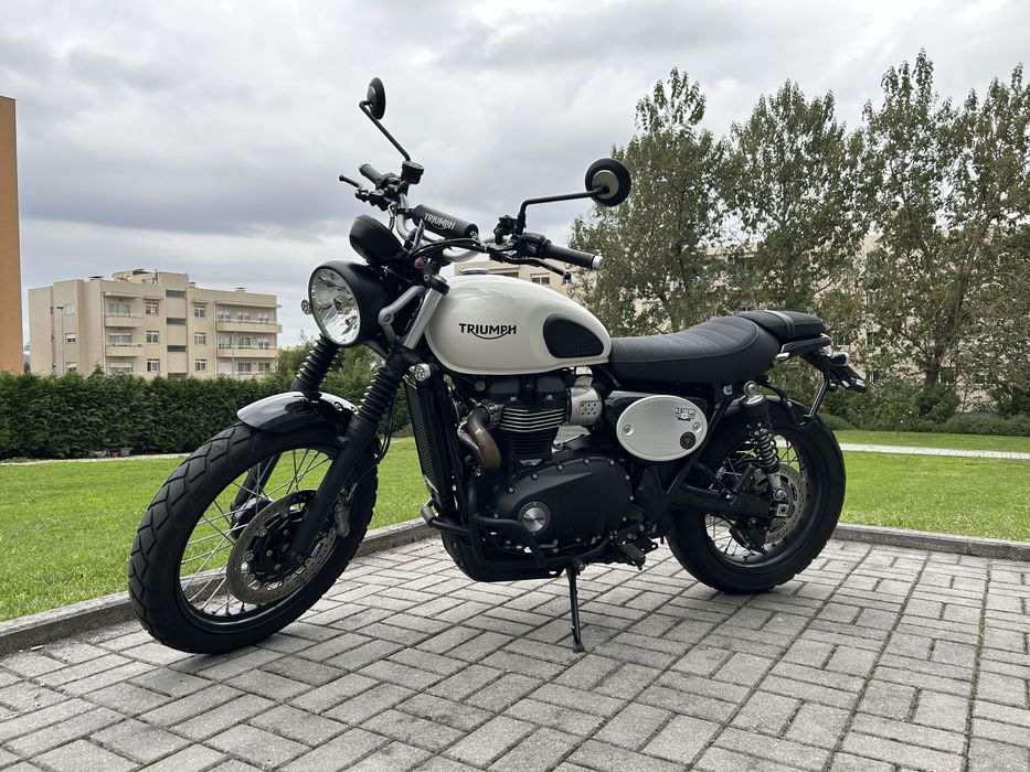Triunph street scrambler
