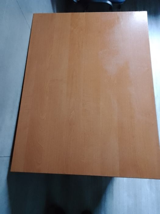 Стол офисный в отличном состоянии