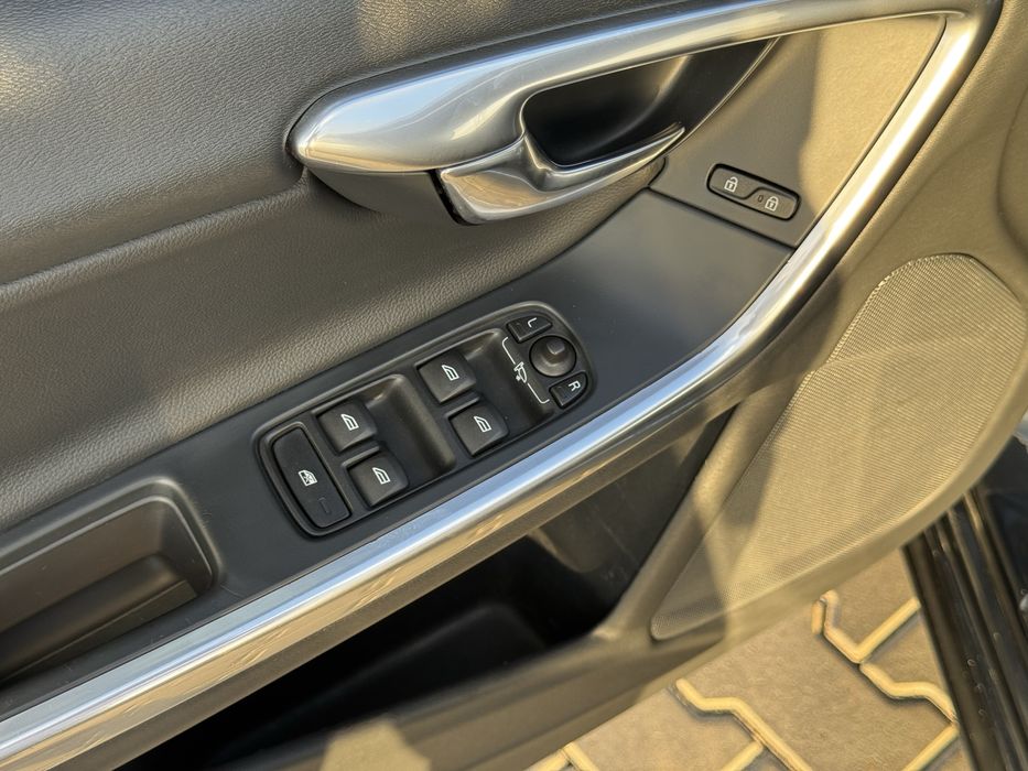 Продам Volvo V60