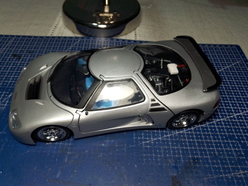 Miniatura Lotec Sirius 1:18 Maxi Car