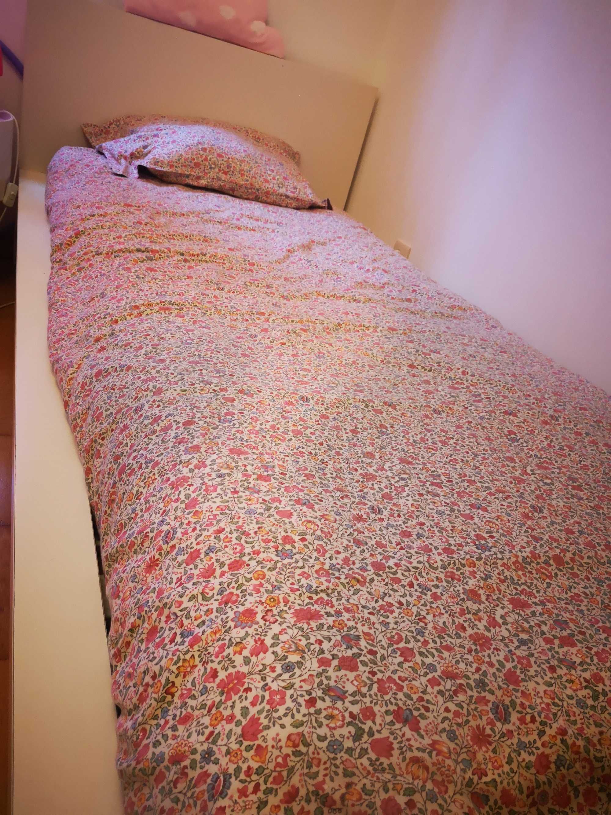 Cama solteiro IKEA