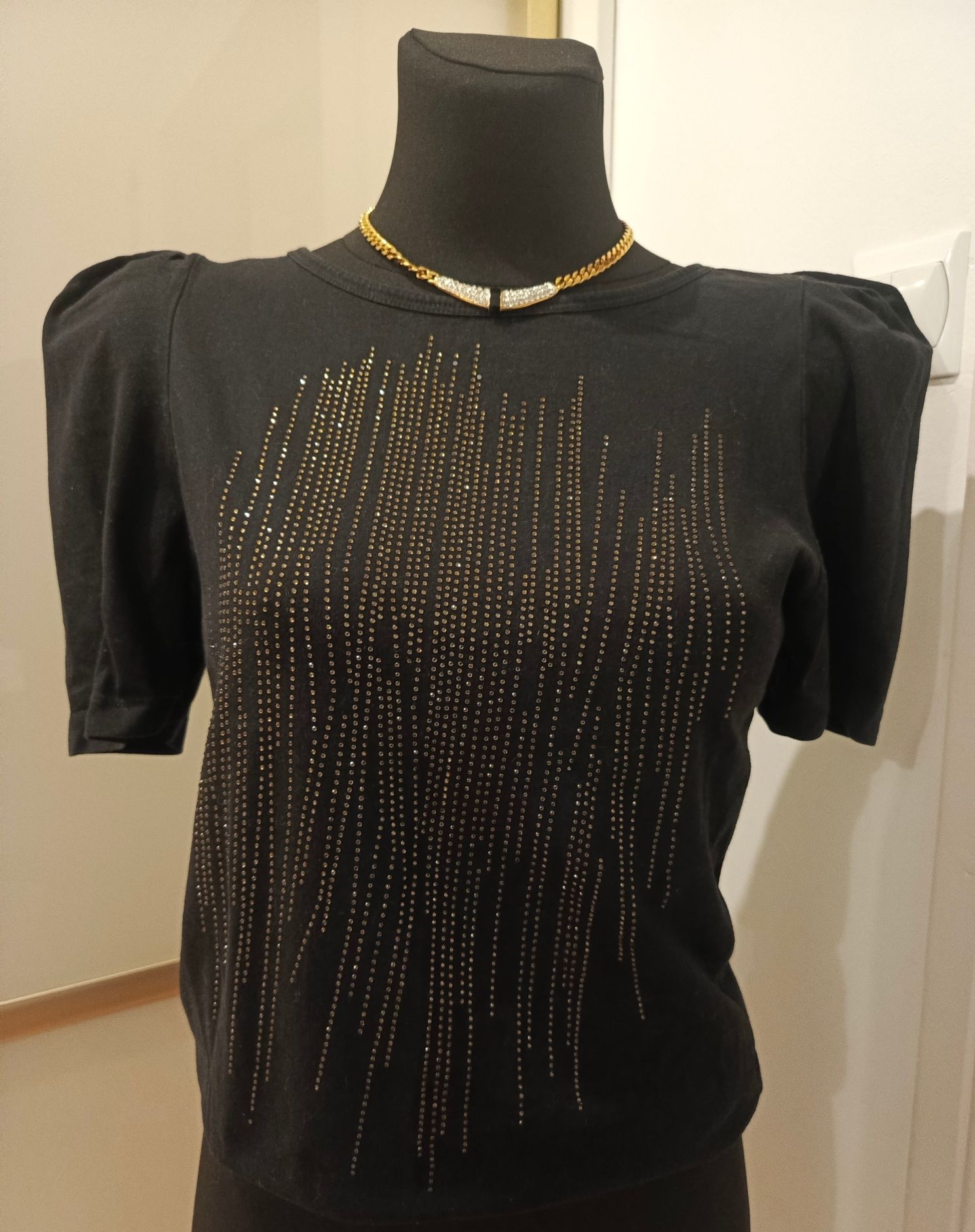 Elegancka czarna bluzka Zara z cekinami