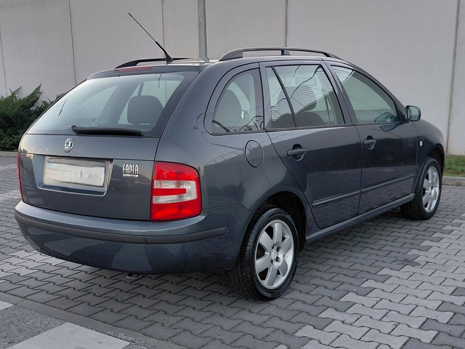 Skoda fabia 1.2 (145 mil km)
