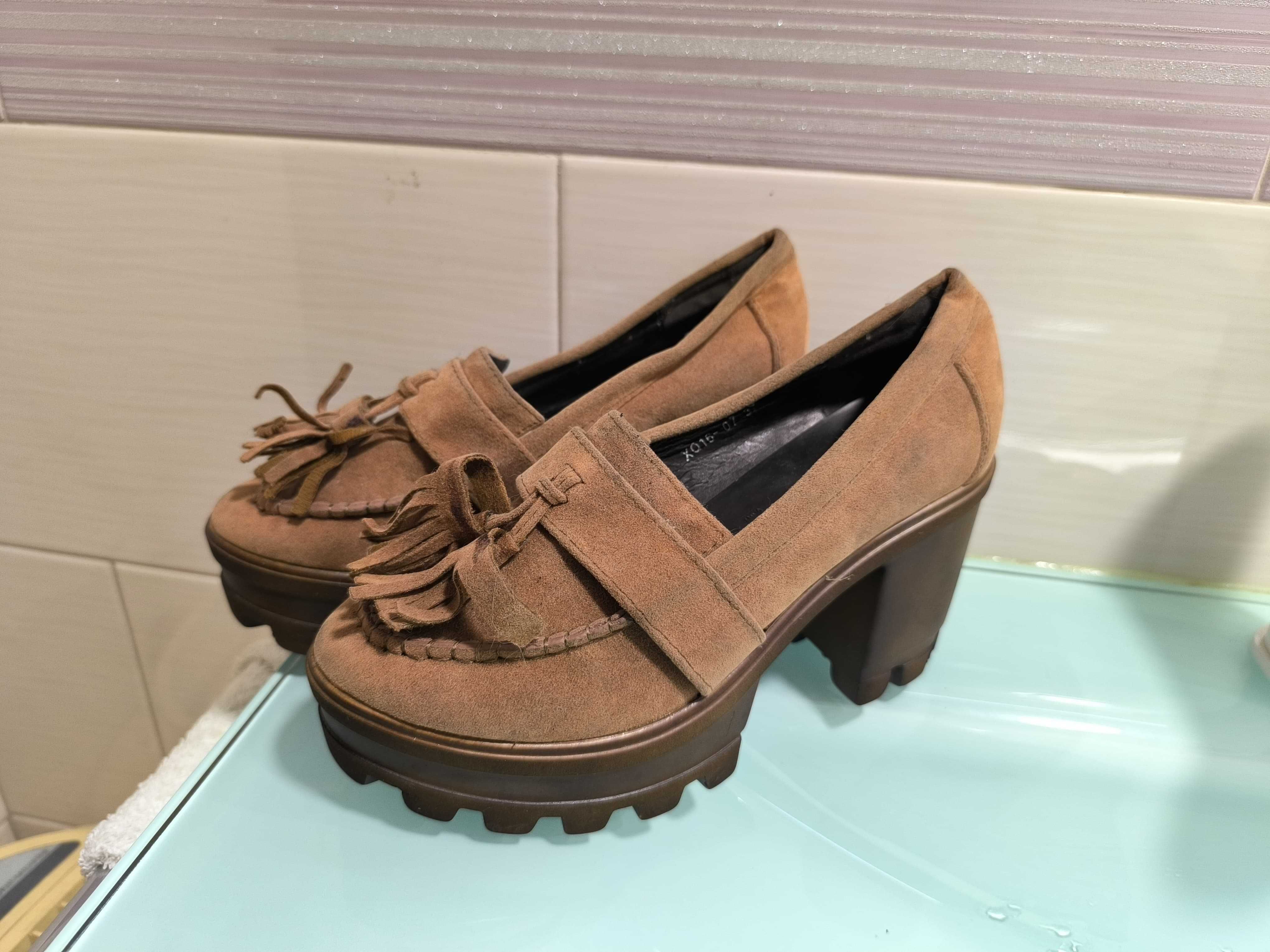 Sapatos H&D Nº37 Bom estado