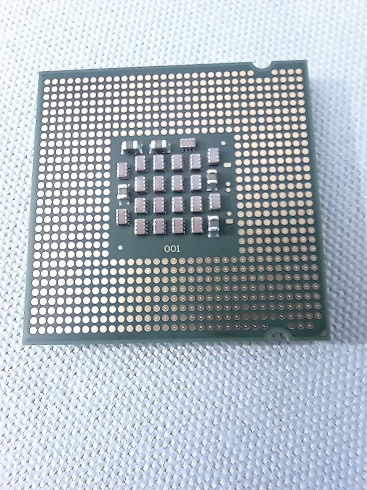 Dwa procesory Intel Pentium , Celeron