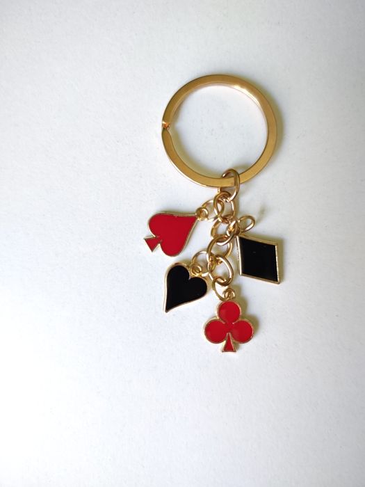 breloczek do kluczy symbole kart złoty