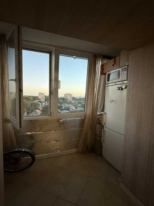 2к.квартира, новобудова, 63м2, окремі кімнати, цегла, з ремонтом