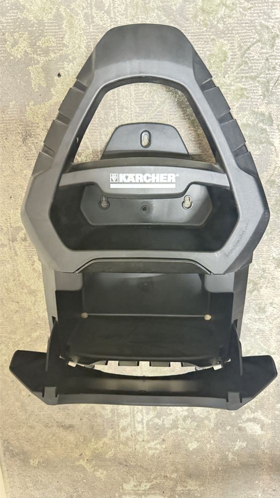 Karcher uchwyt na waz ogrodow ze schowkiem PREMIUM