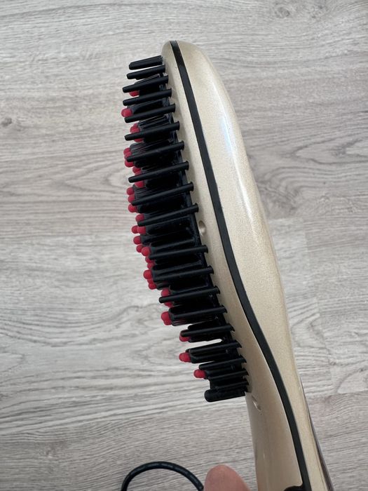 Escova Elétrica Alisadora de Cerâmica Ricki Parodi