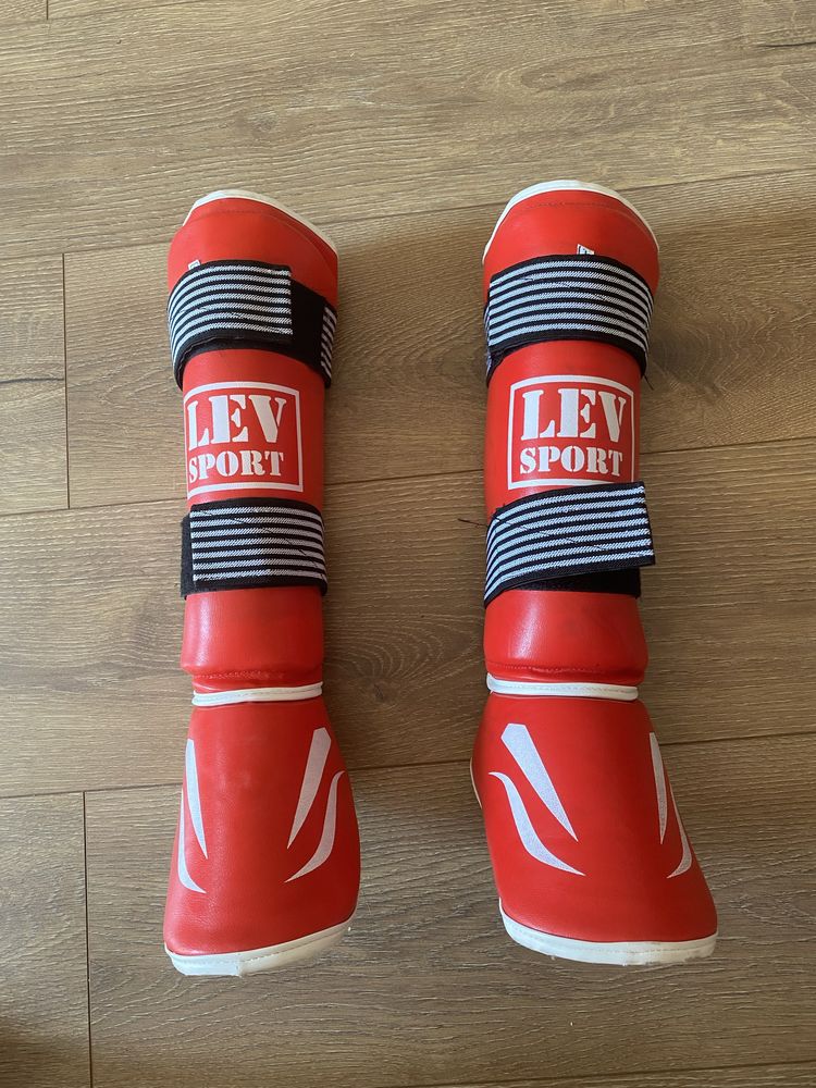 Накладки Lew Sport для ММА і Кікбоксингу