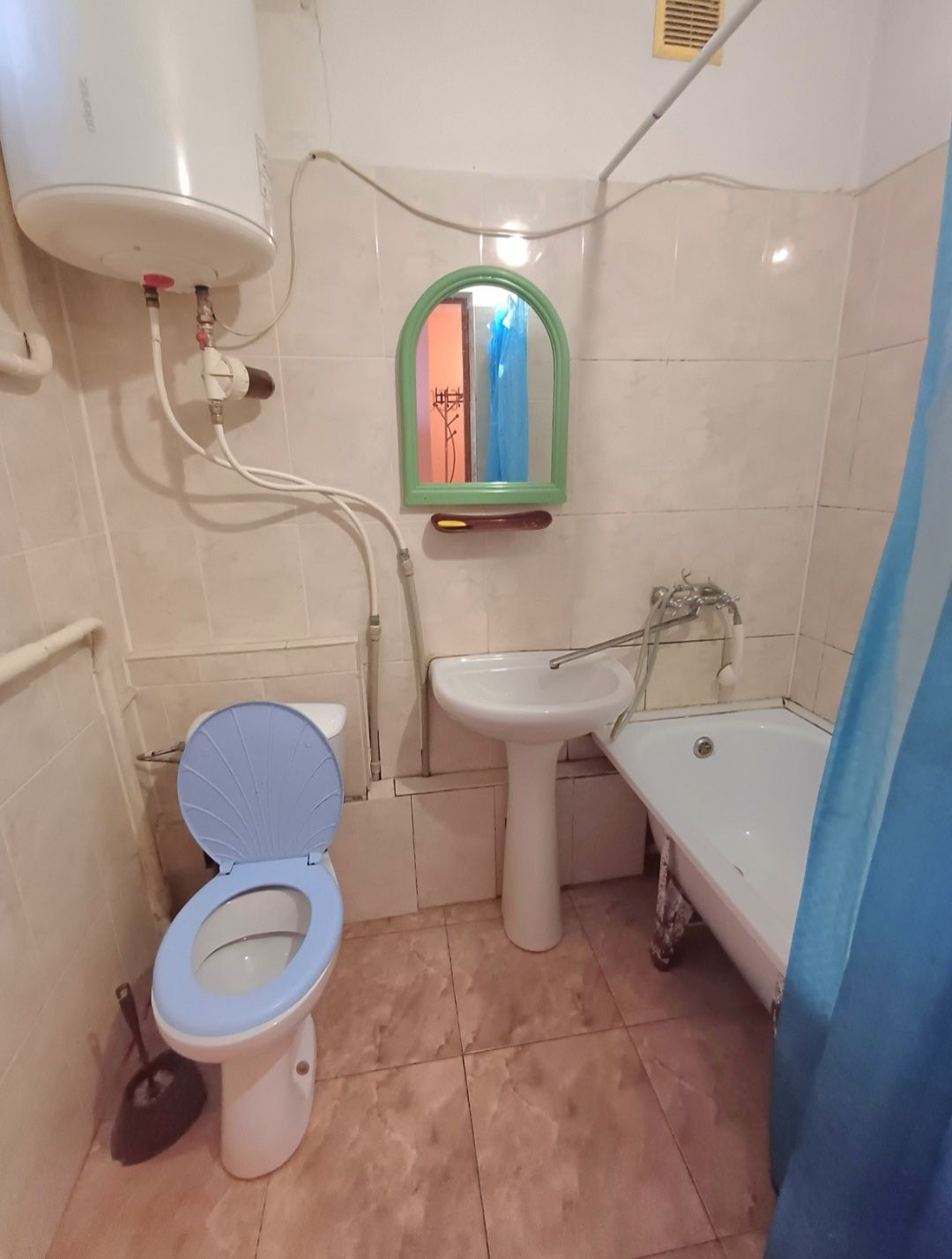 Продам 1 комнатную " Чешку" в ЦЕНТРЕ/ Ц.рынок