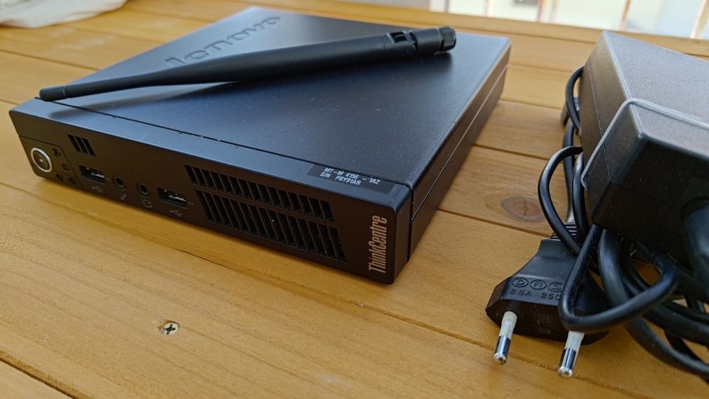 Mini PC Lenovo ThinkCentre M72e Tiny