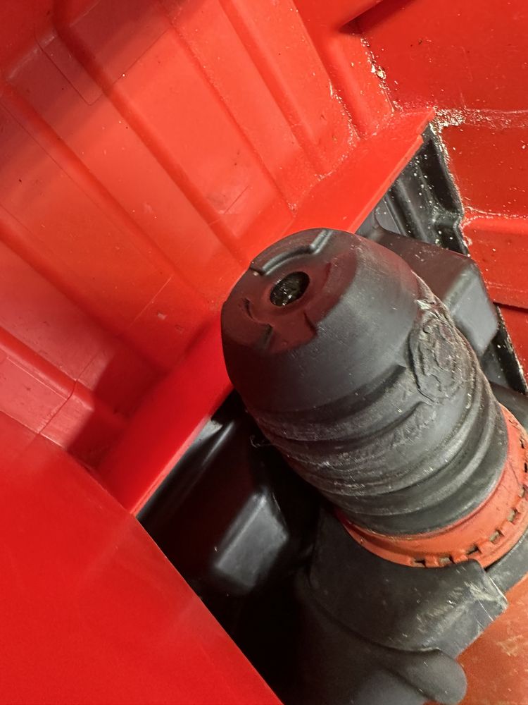 Комбінований мережевий перфоратор Hilti TE 40 AVR