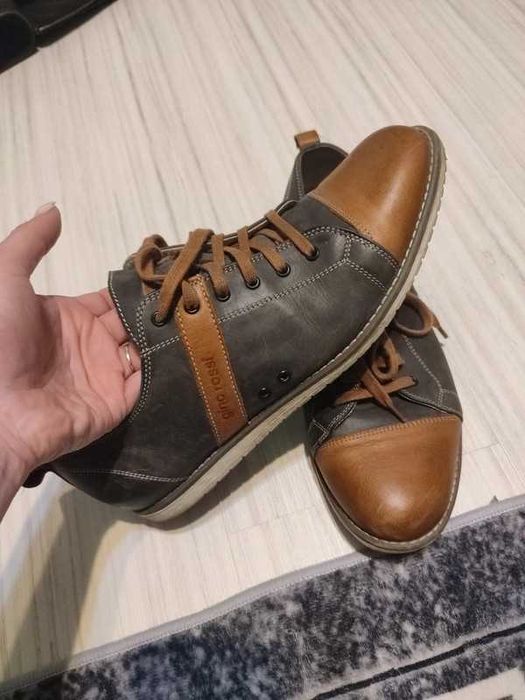 skórzane buty męskie rozm. 42 firmy Gino Rossi