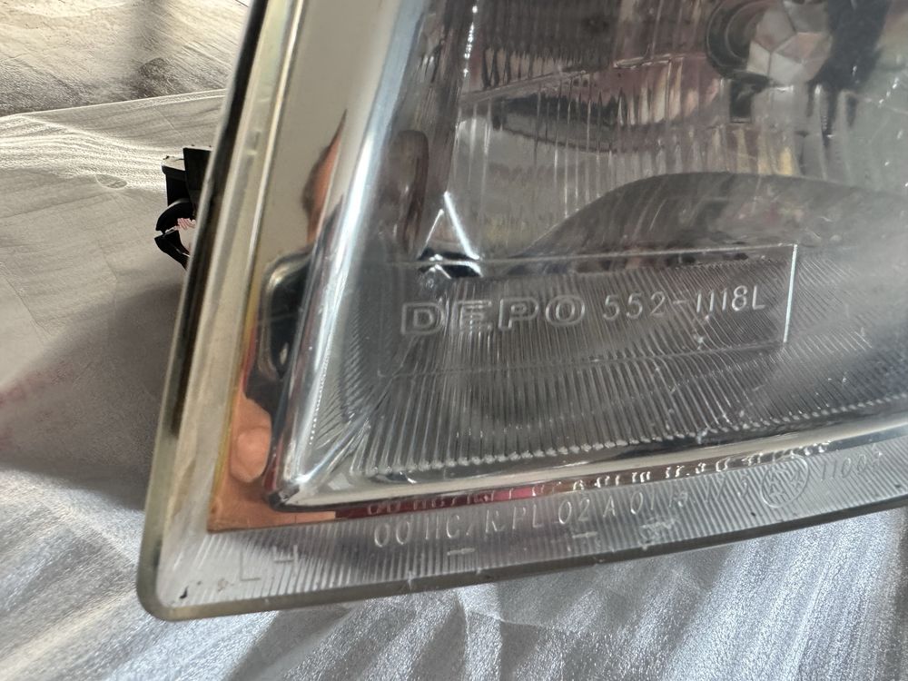 Farol Esquerdo peugeot Partner 02-08