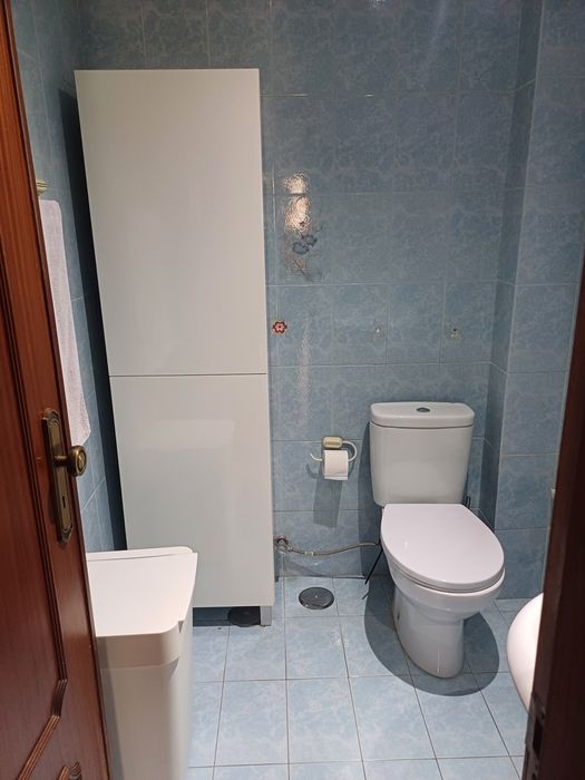 Quarto com cama de casal para 1 pessoa