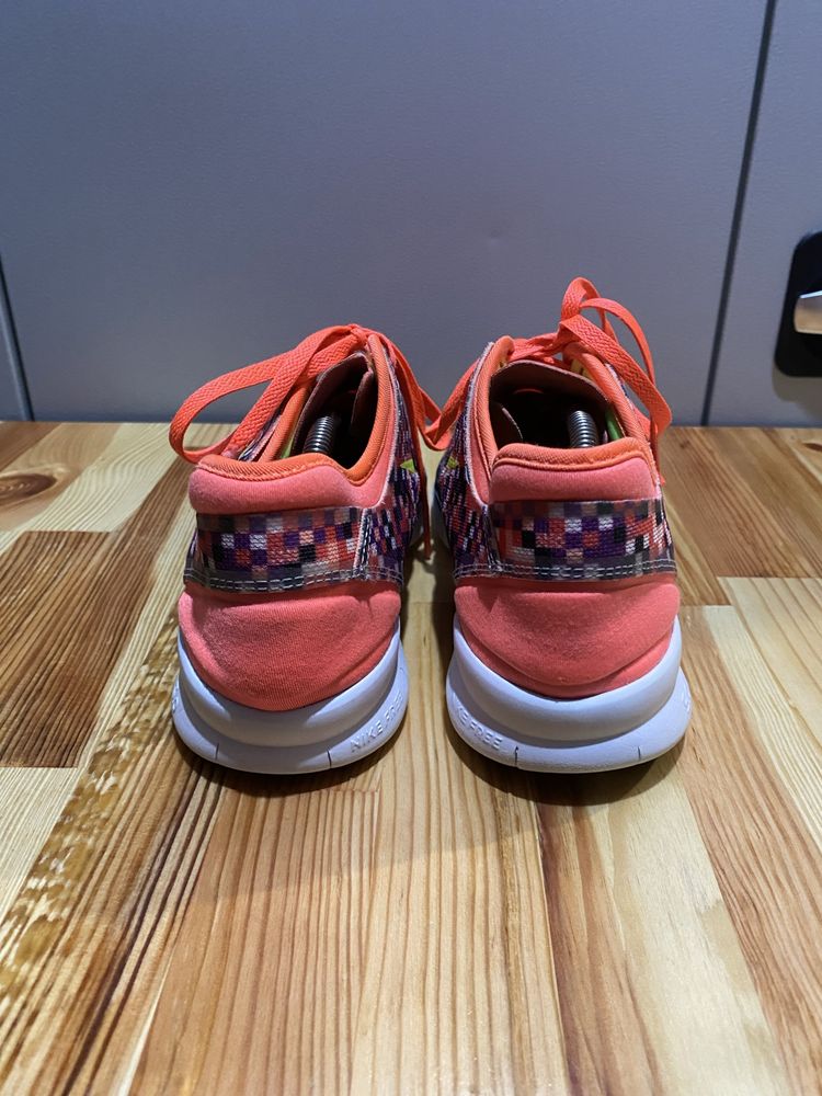 Кросівки Жіночі Nike FREE 5.0 TR FIT 5 38,5