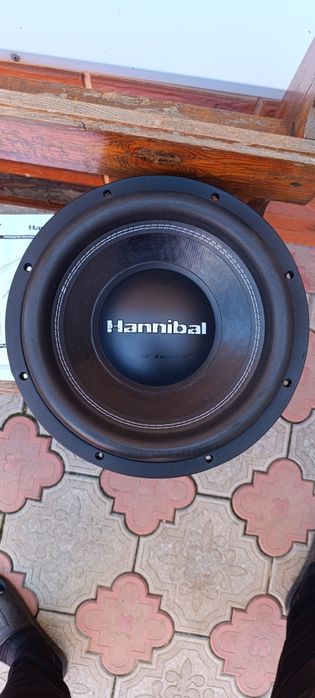 Сабвуфер Deaf Bonce Hannibal HSS-2812
