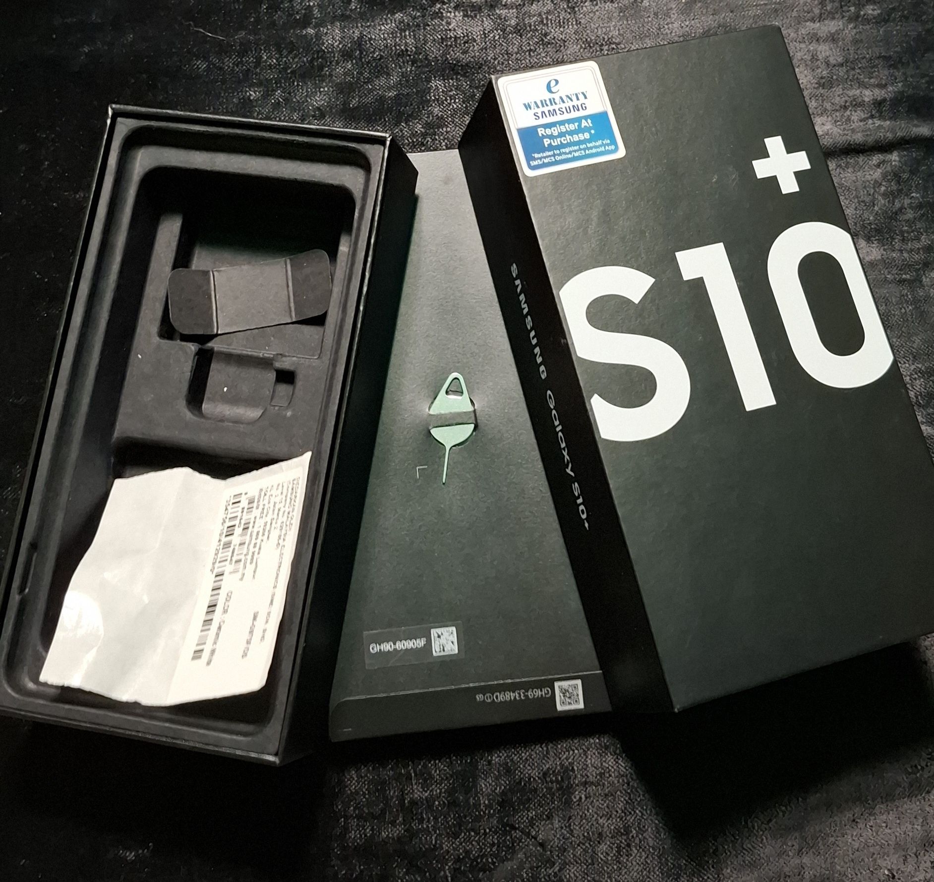 Samsung S10+, 512 Gb + 13 чохлів