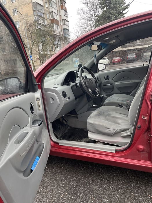 Продам автомобіль Chevrolet aveo