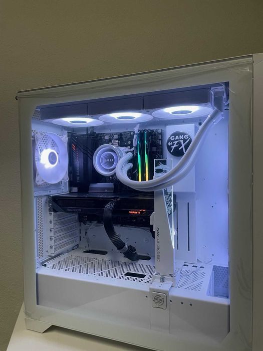 PC GAMING / Ryzen 5 7600X / RX 9060XT / 32GB Ram  / SSD 1TB C/Garantia