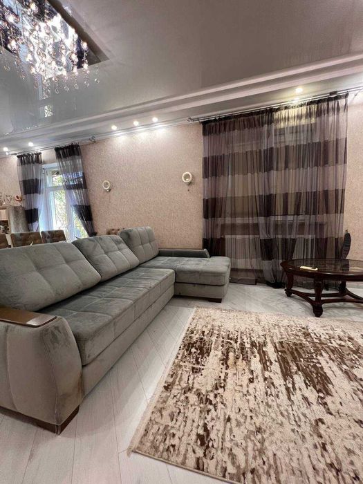 Аренда комфортный дома 180 м. ул.Кронштадская,