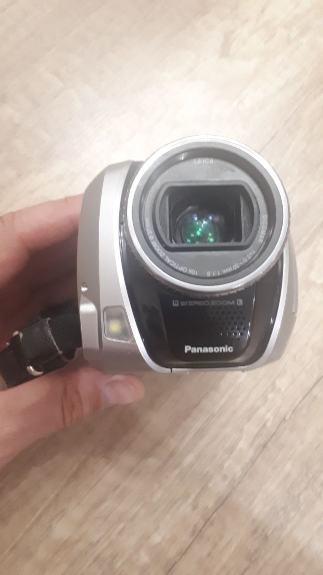 Відеокамера Panasonic sdr-h250