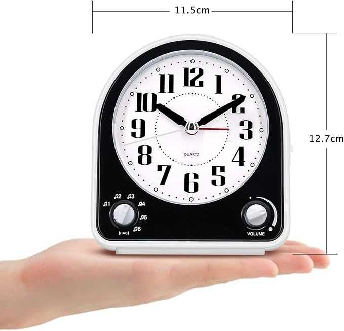 Analogowy budzik Eachui z 7 dźwiękami alarmu, lampką nocną