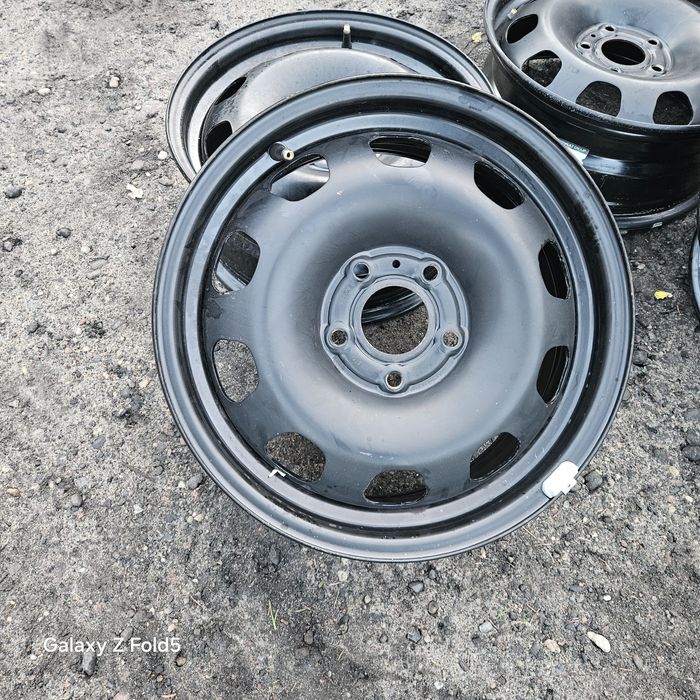 Felgi 16 Dacia Duster 5x114,3 ET50 Oryginalne