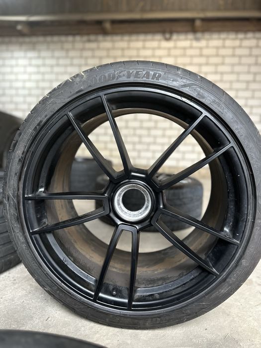 диск Porsche 911 992 TurboS GTS з гумою