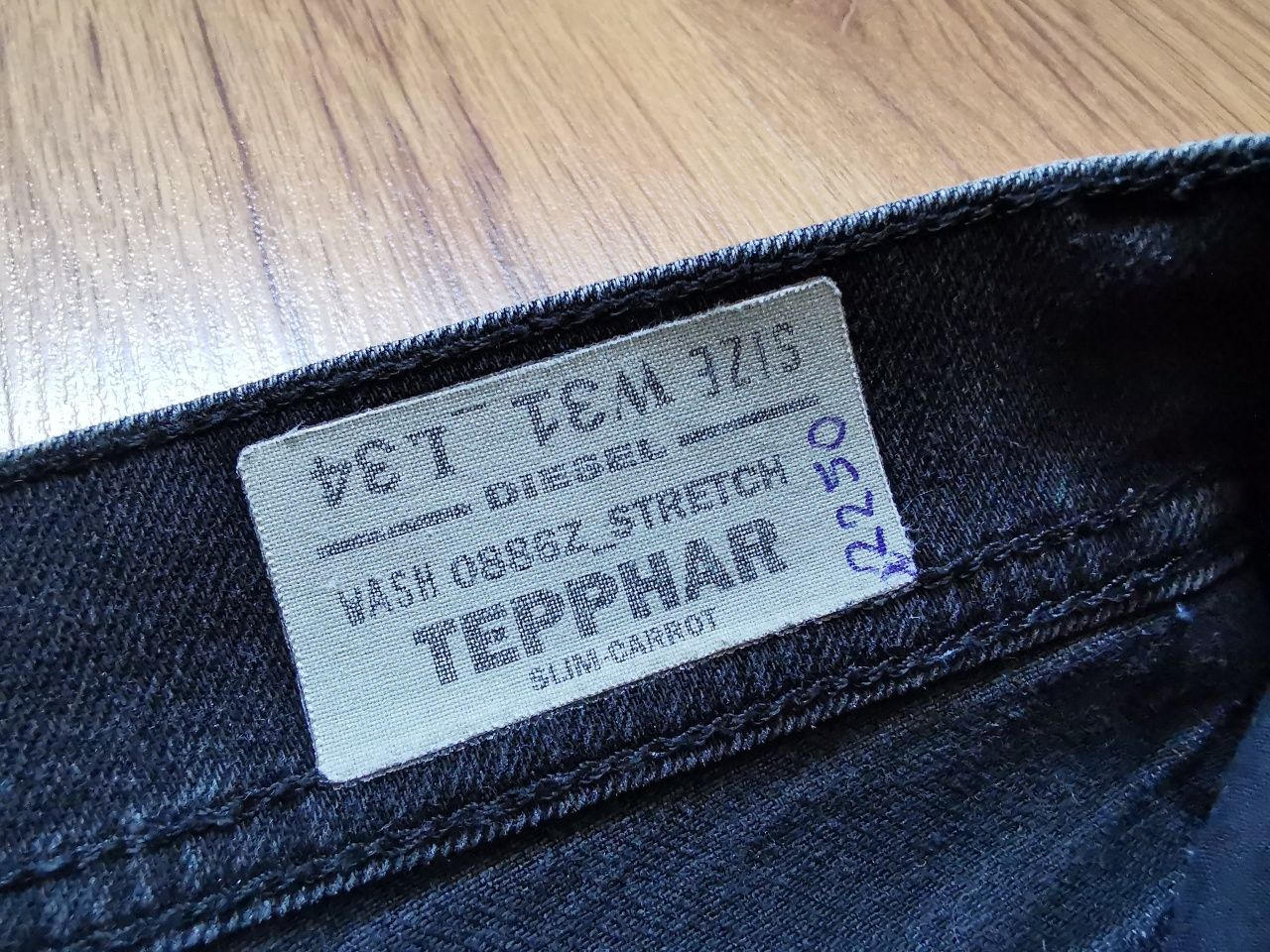 Diesel Tepphar Slim Carrot W31 L34 spodnie jeansowe jeansy