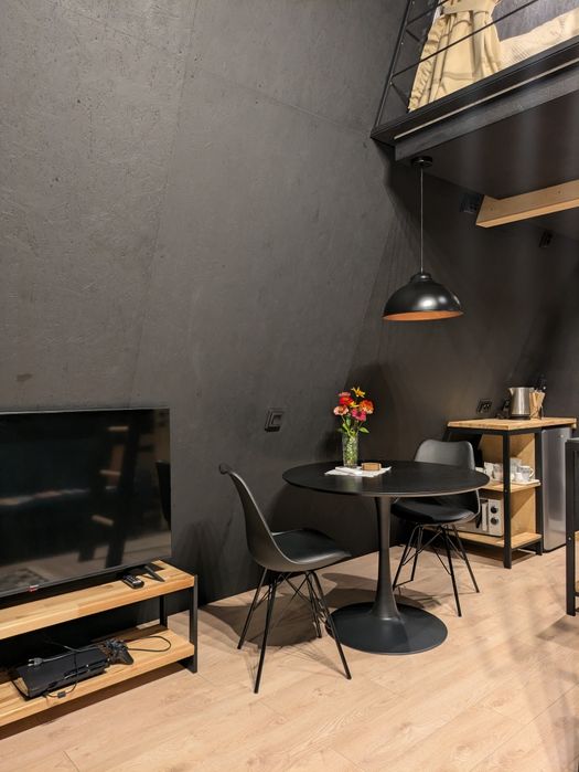 Будиночок A-frame з басейном в центрі Славська