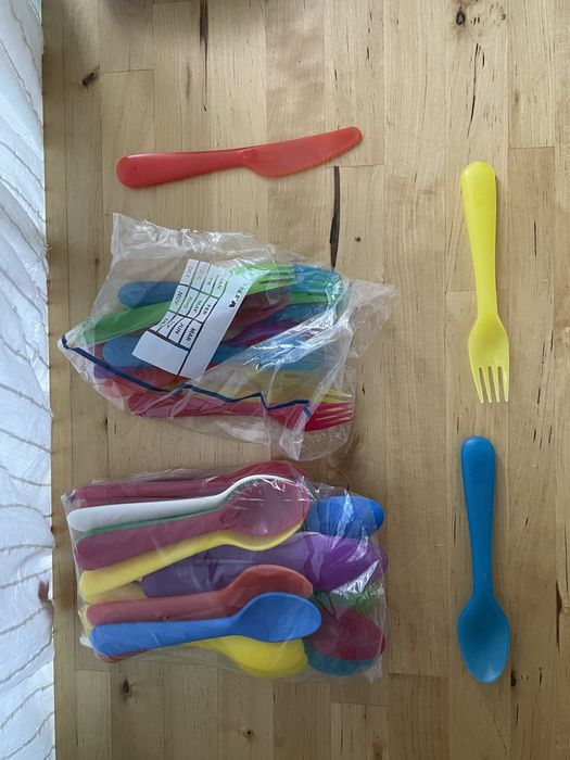Talheres de plastico ikea