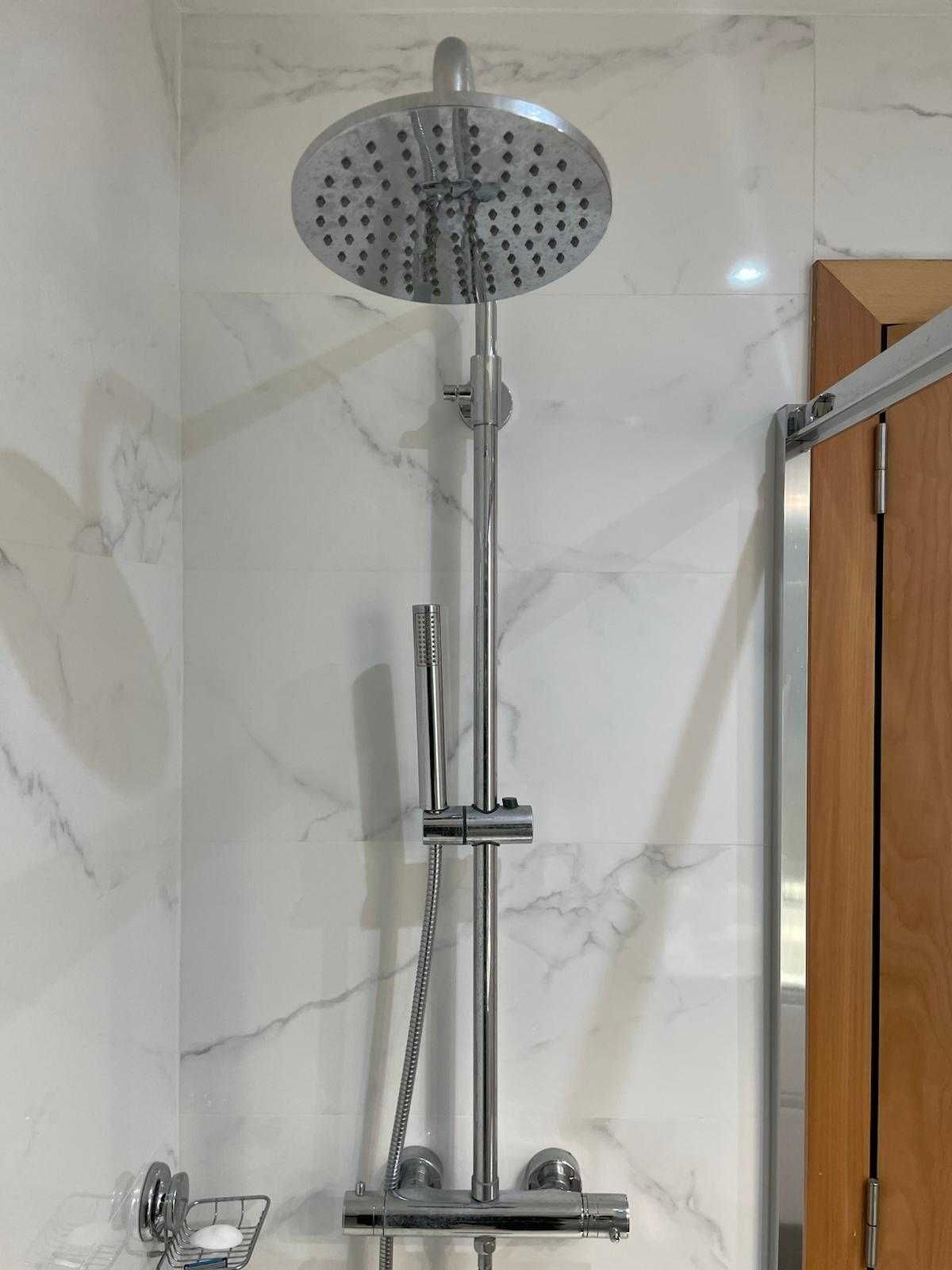 Conjunto de duche com torneira cromado W7 Termostático (como novo)