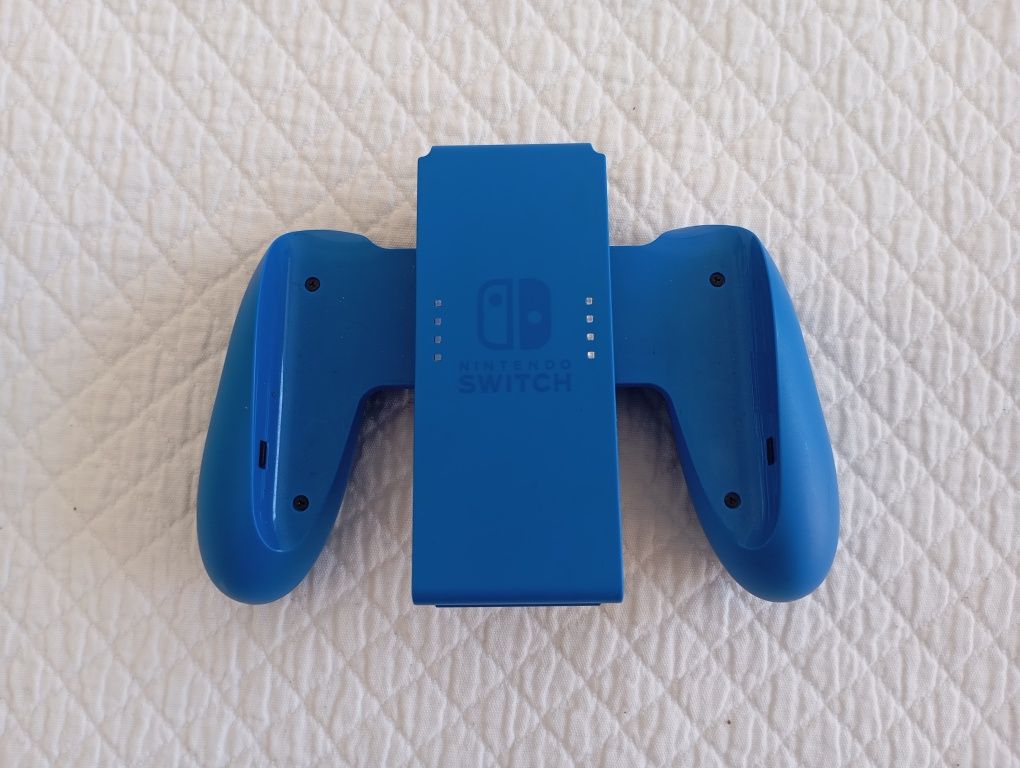 Nintendo Switch com acessórios
