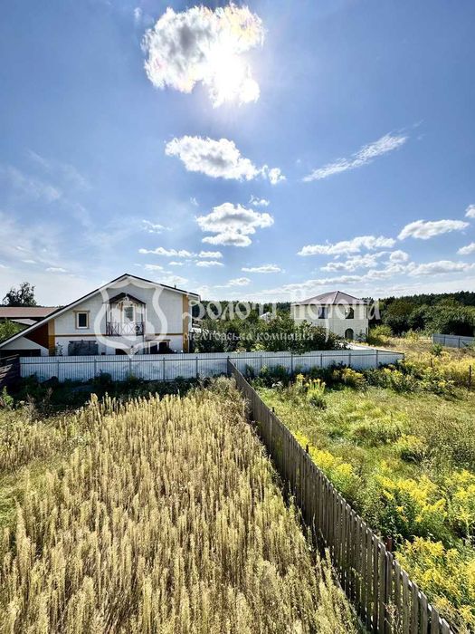 Будинок, 2пов. Без ремонту. село Липовий Скиток, Фастівський район