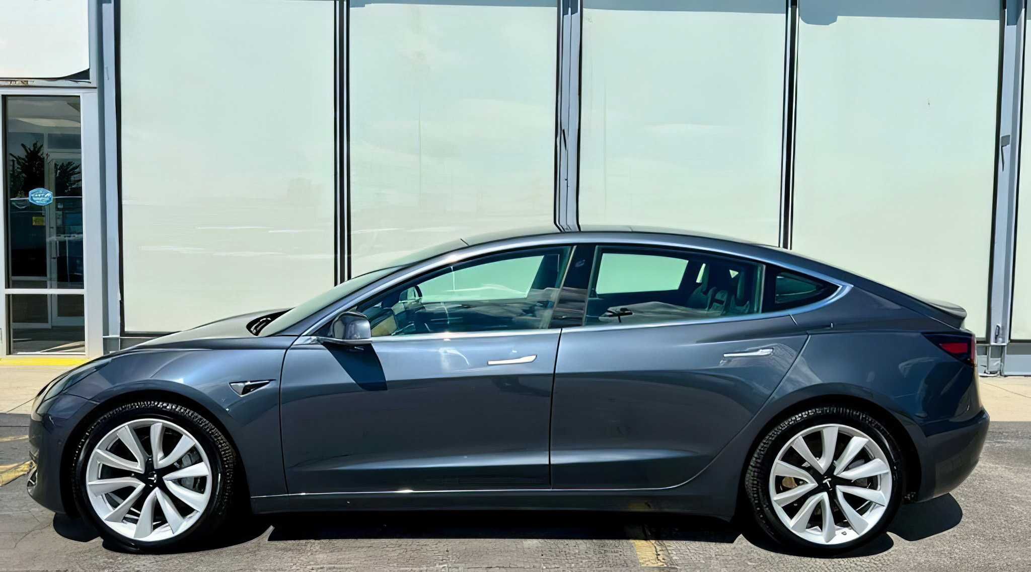 2020 Tesla Model 3 Performance