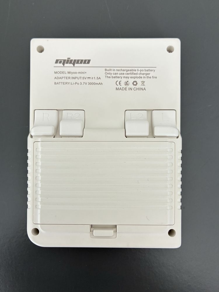 Miyoo Mini+ tipo Gameboy