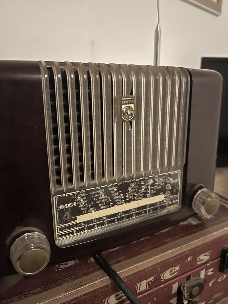 Radio Philips valvulas antigo