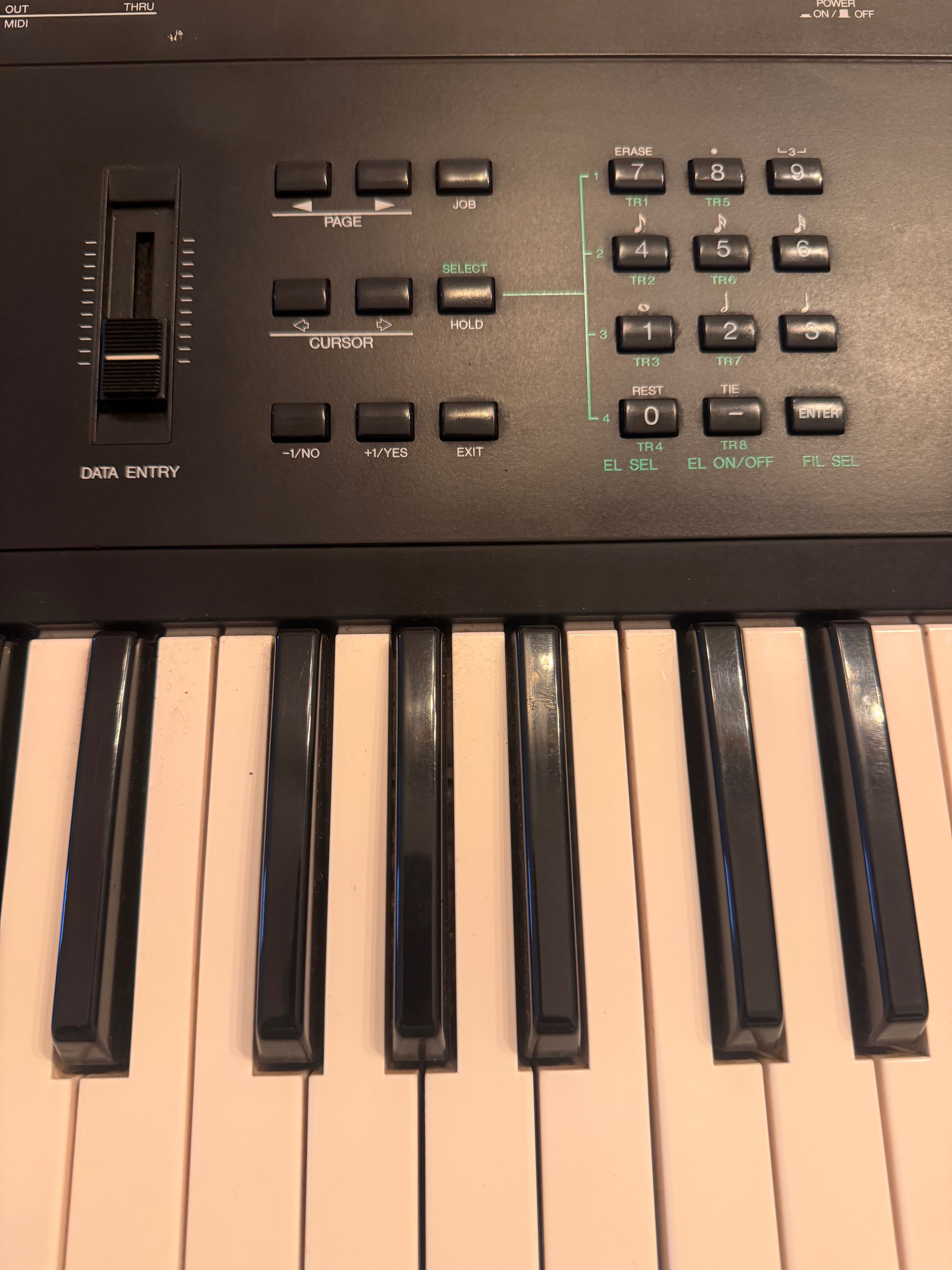 YAMAHA SY55 Music Synthesizer
