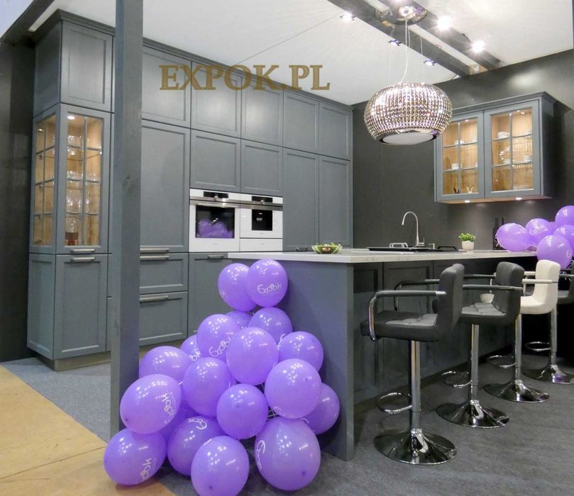 Zabudowa mebli kuchennych z ekspozycji