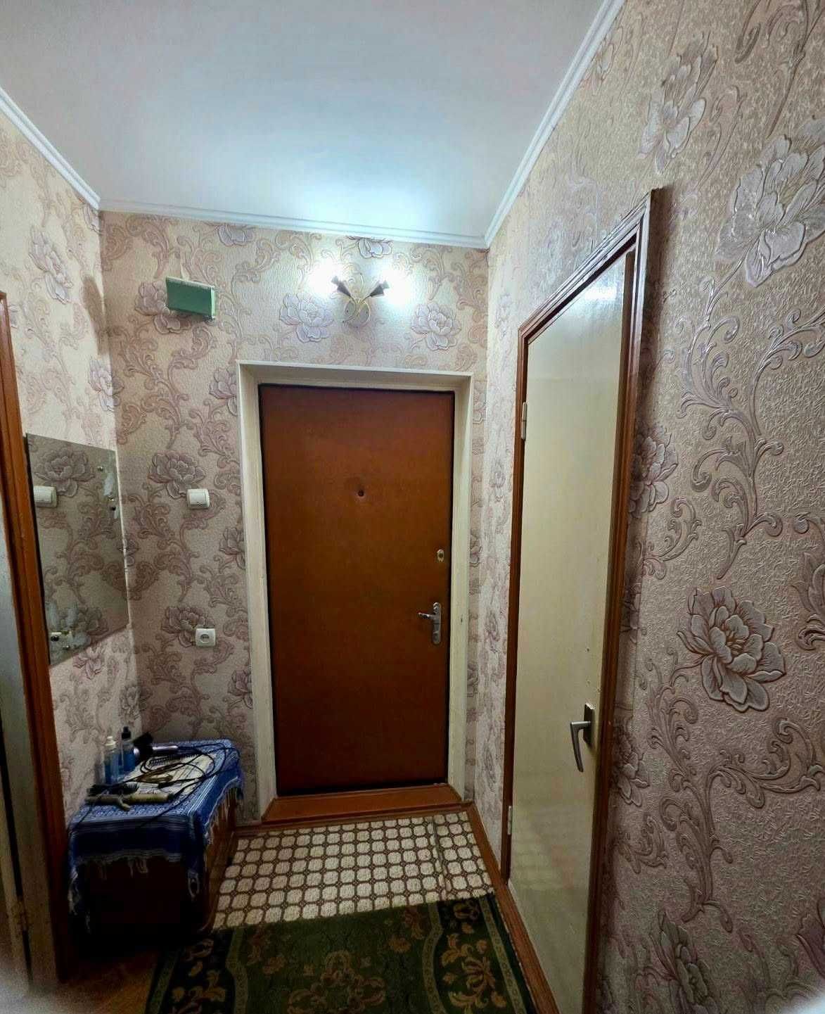 Продам 1к квартиру  м.Обухів вул.Київська 38 м2