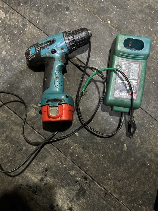 Makita шуруповерт рабочий