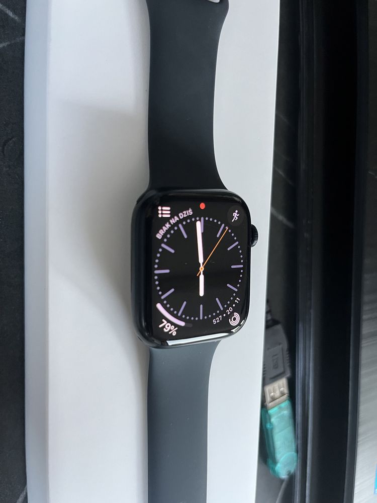 Apple Watch 8, 45 mm, stan db