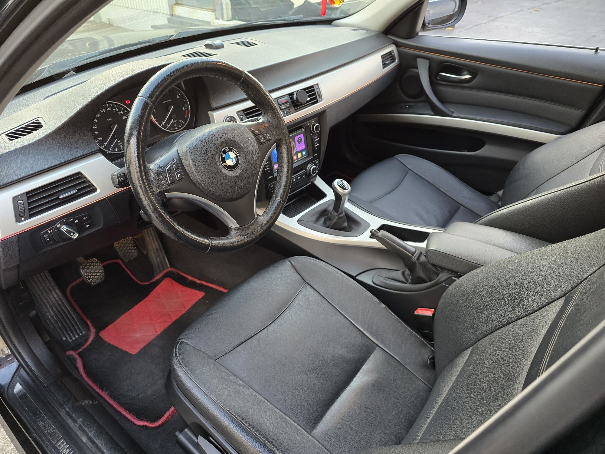 BMW 320d 184cv LCI — Nacional | Manual | Corrente trocada | Android |