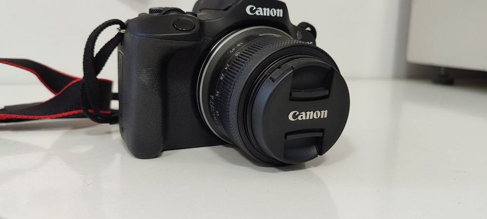 Продам Canon r 100 стан новий
