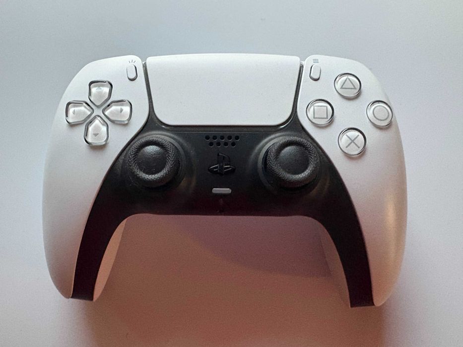 Konsola PS5 z napędem 825GB 1 Rok Gwarancji Sklep Ursynów