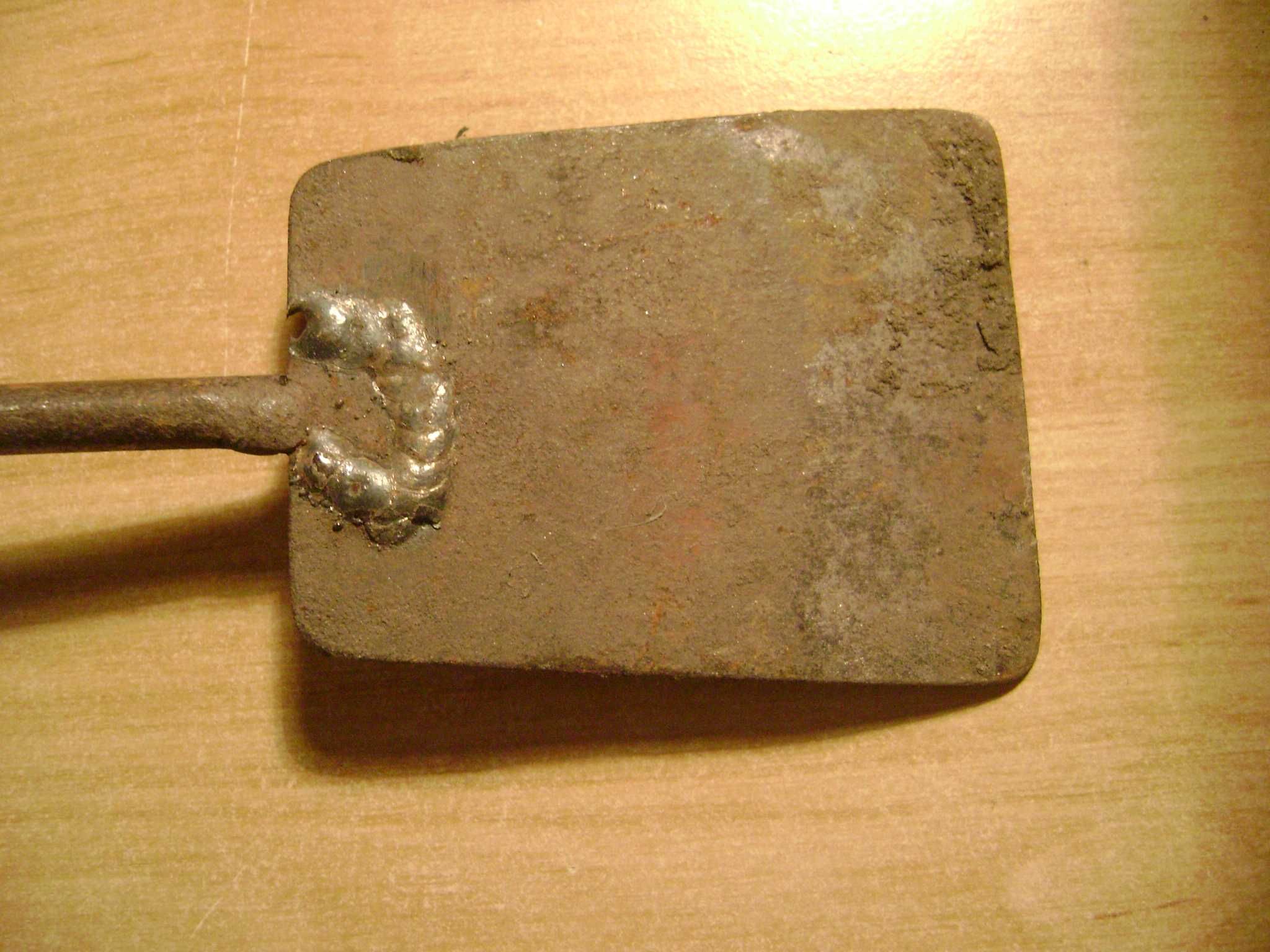 Starocie z PRL - Stare narzędzia = Łopatka z grabiami przedwojenne
