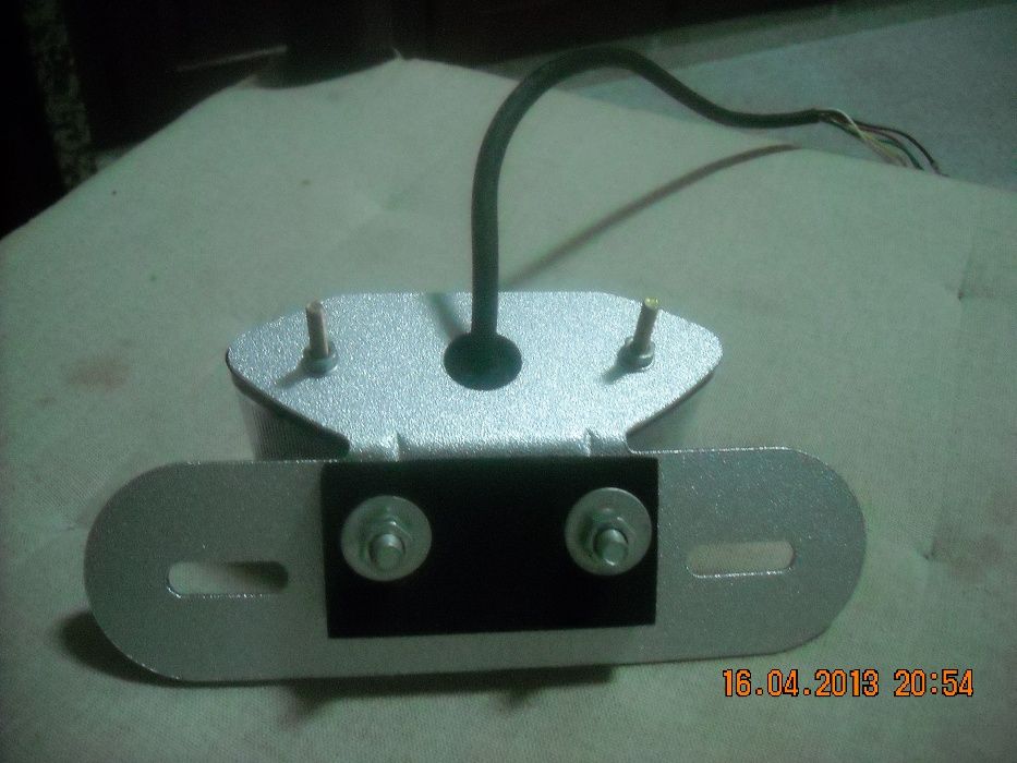 Farol universal com piscas incorporados em ledes para vários motos