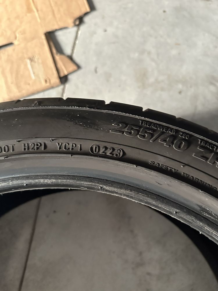 Opony kumho 255/40 zr20